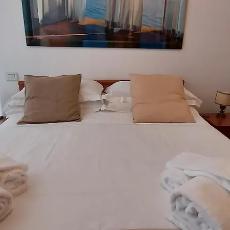 Elisa By Portofinohomes דירה *